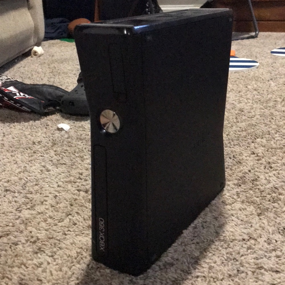 Xbox 360 - Picture 3 of 3